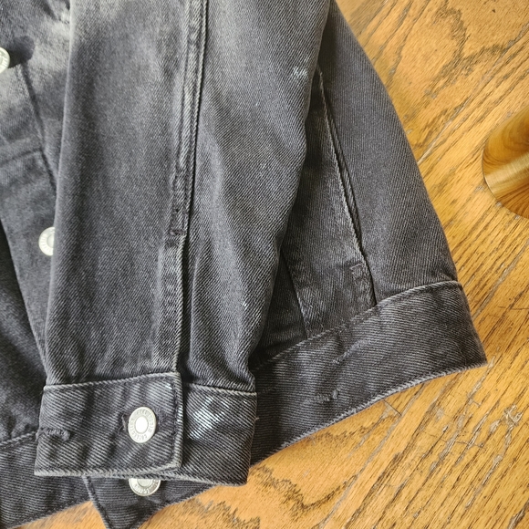 Girls' Zara distressed black jean jacket. Size 13-14. Some discoloring in photos - Picture 4 of 5